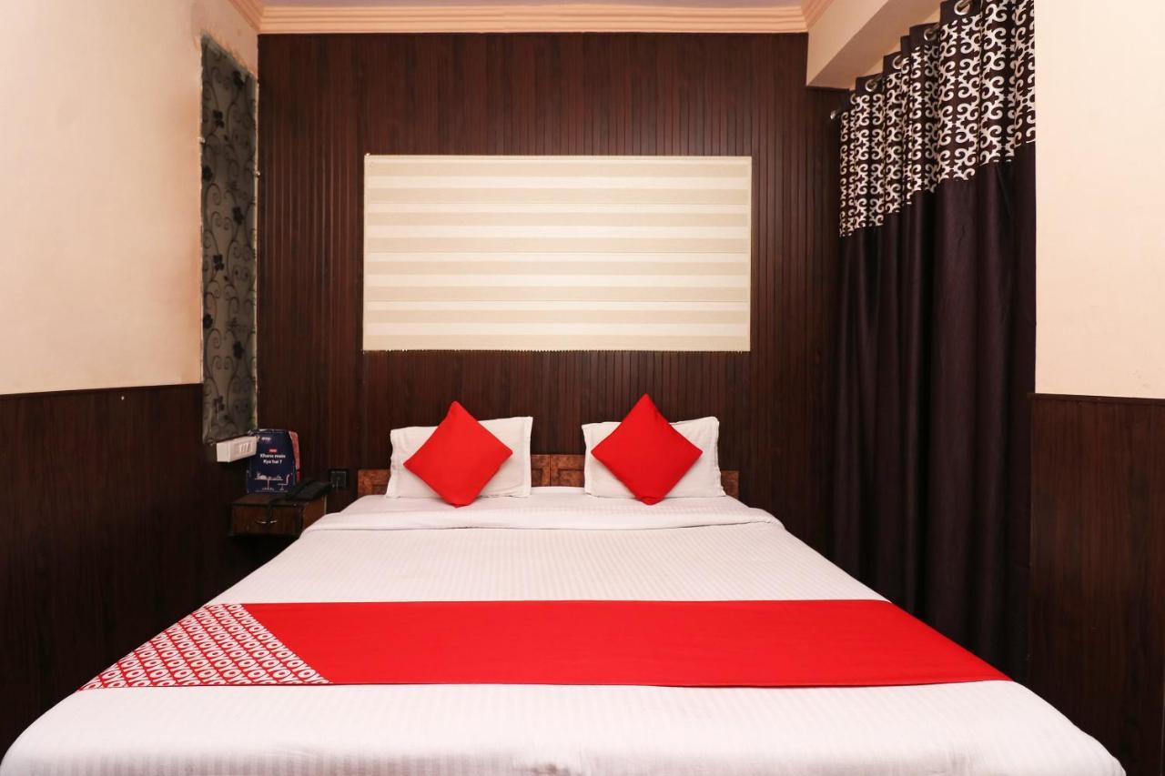 Oyo 8379 Hotel Kamal Лакхнау Экстерьер фото